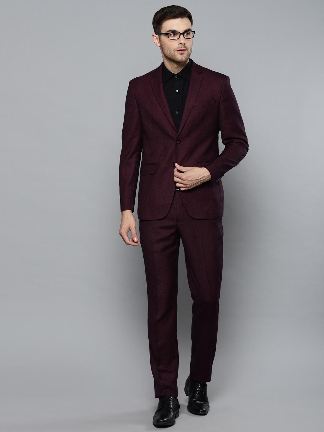 

Louis Philippe Burgundy Self-Design Slim Fit Formal Suit