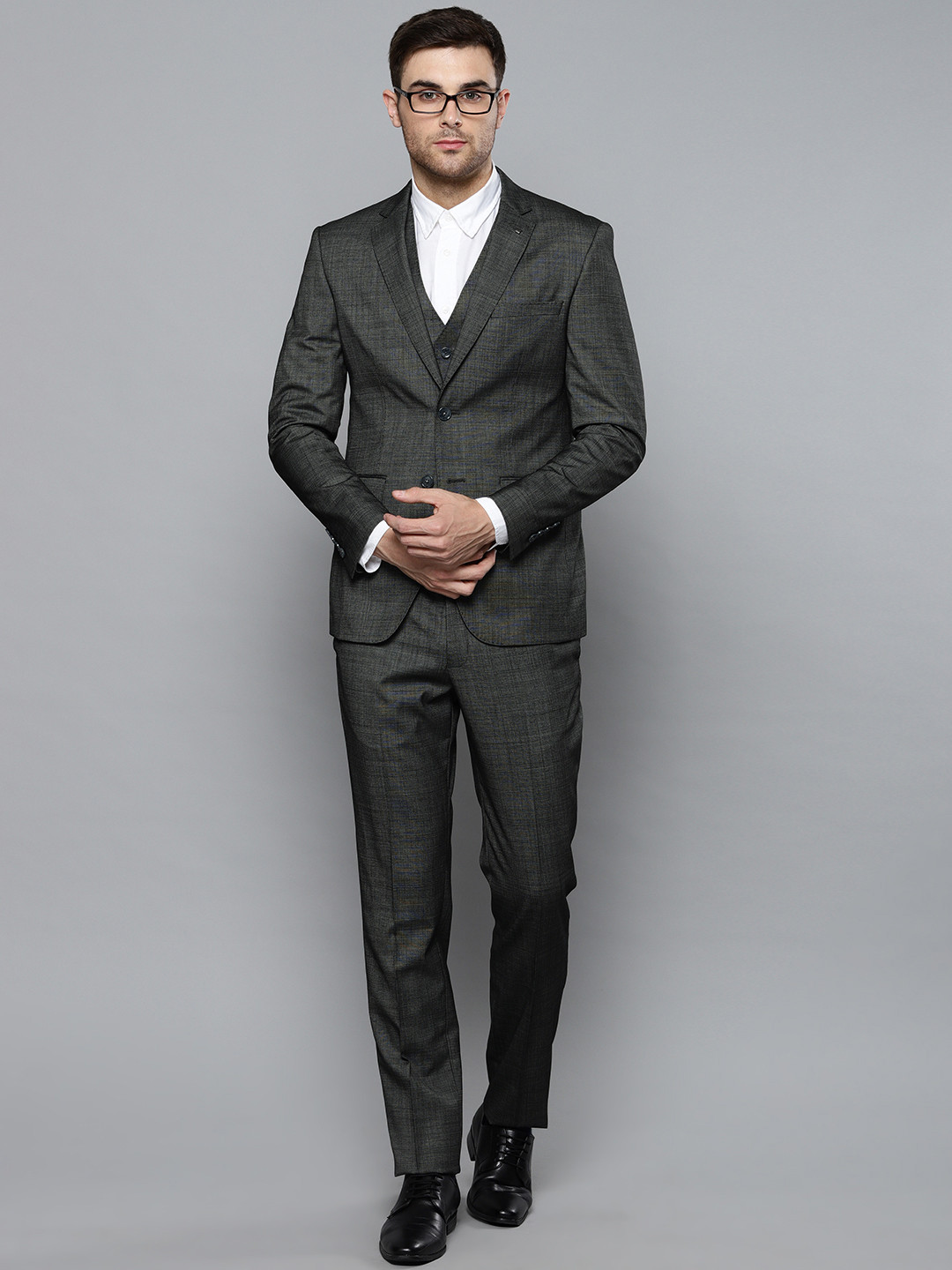 

Louis Philippe Men Grey Solid Slim Fit Single-Breasted Formal Suit