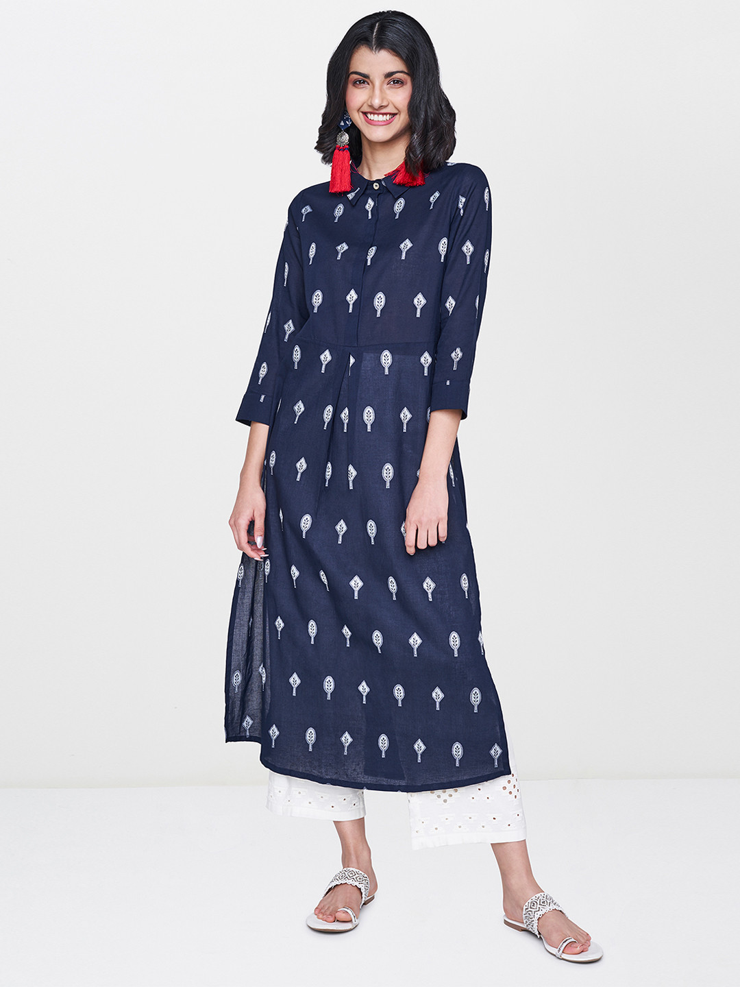 

Global Desi Women Navy Blue & White Woven Design A-Line Kurta