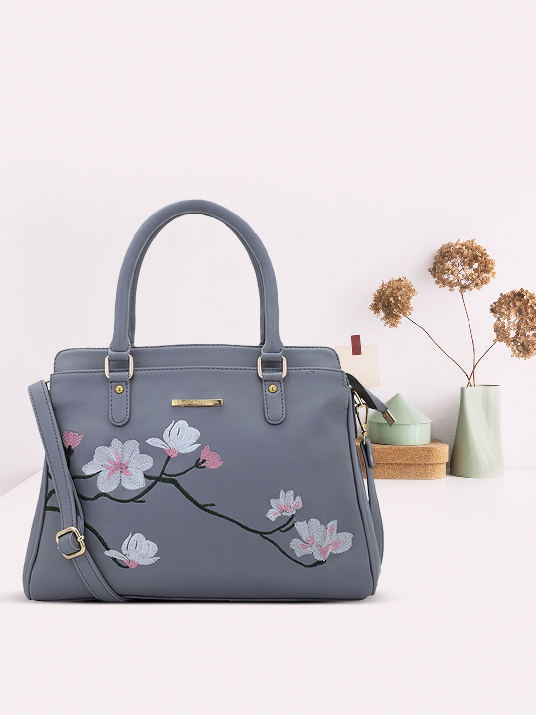 

Lapis O Lupo Grey Self Design Handheld Bag