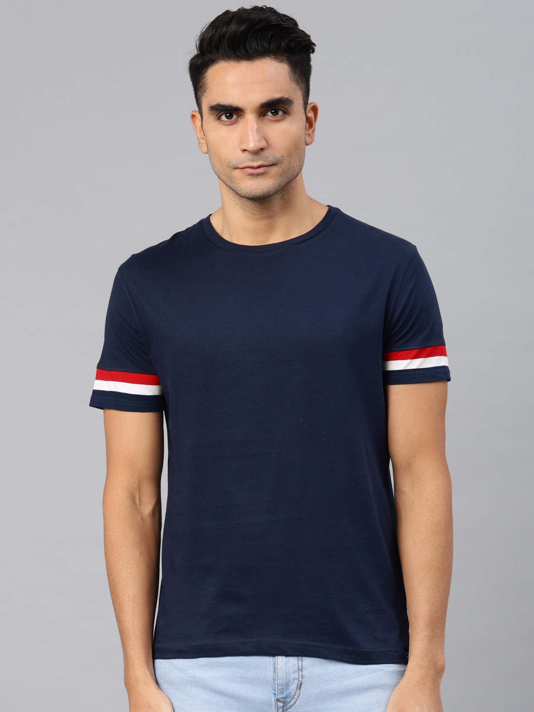 

Genius18 Men Navy Blue Solid Round Neck Pure Cotton T-shirt