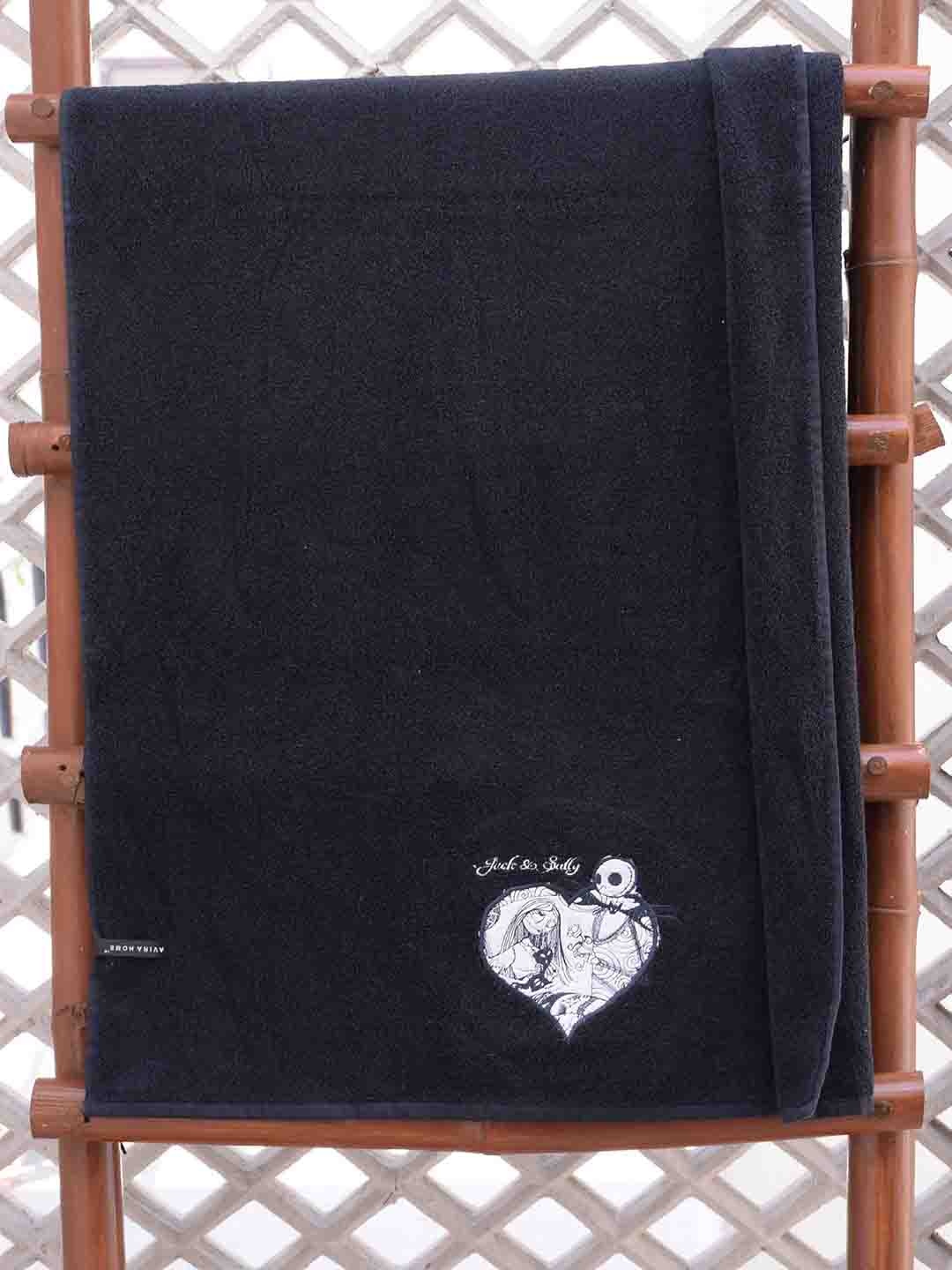 

Avira Home Black Solid Cotton 550GSM Bath Towel