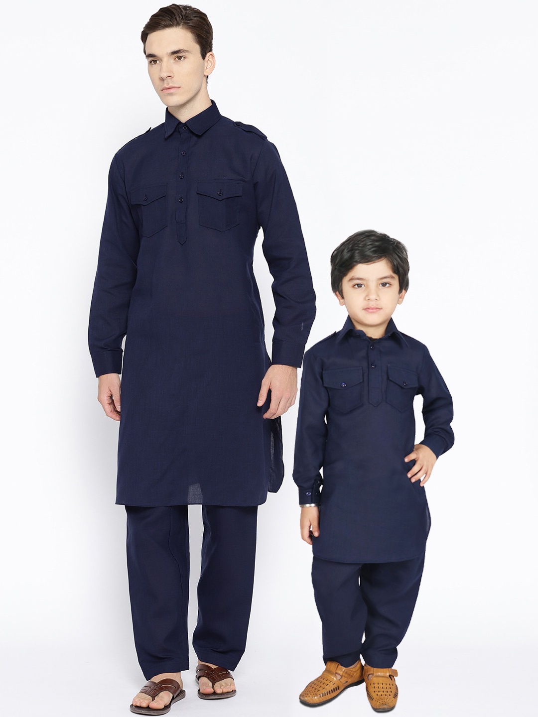 

SG YUVRAJ Boys Navy Blue Solid Kurta with Pyjamas