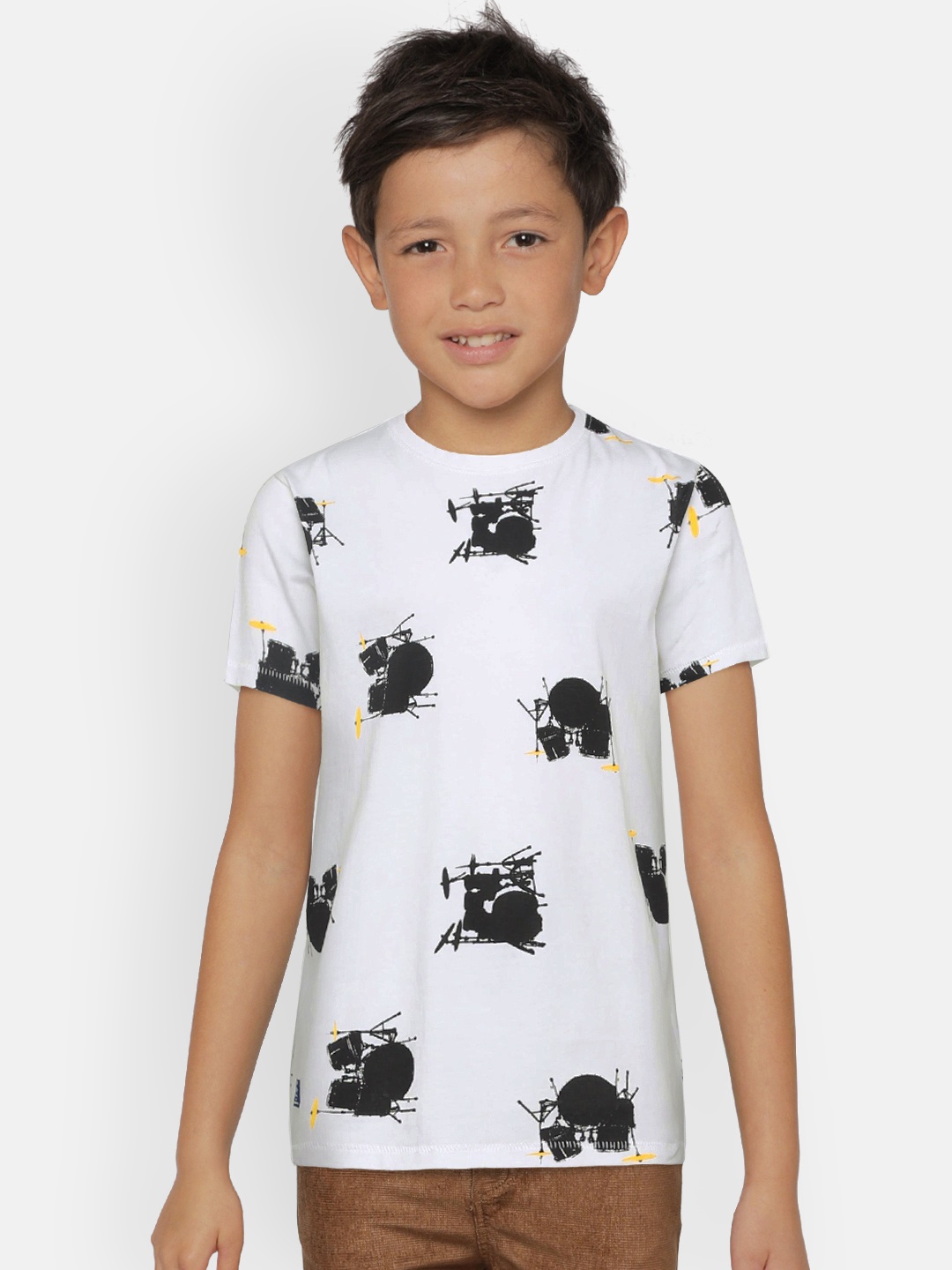 

Pepe Jeans Boys White Printed Round Neck Pure Cotton T-shirt