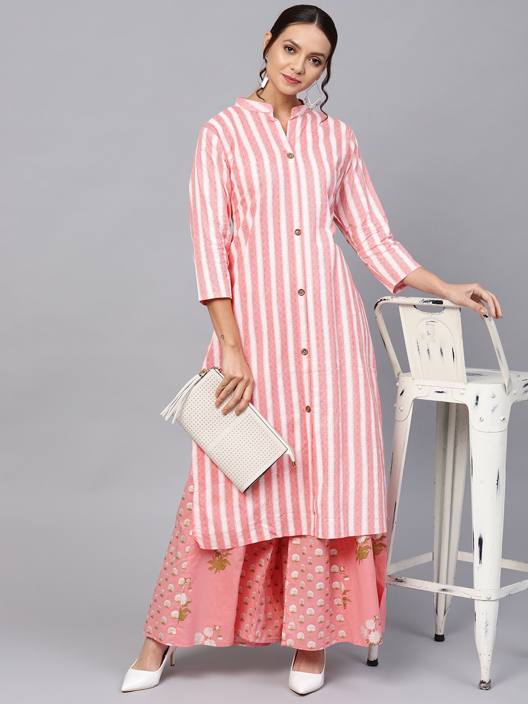 

Ishin Striped Straight Kurta with Palazzo, Pink