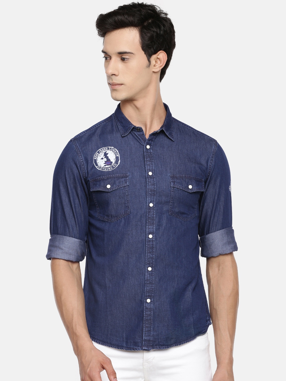 

Pepe Jeans Men Blue Regular Fit Solid Chambray Casual Shirt