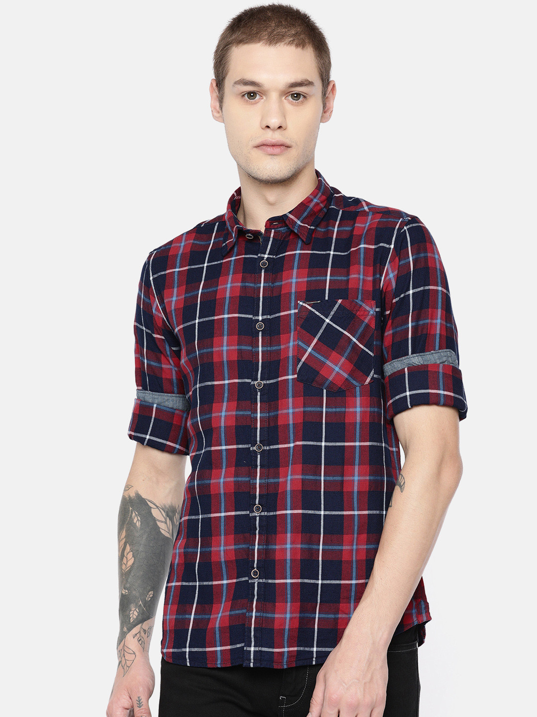 

Pepe Jeans Men Red & White Regular Fit Checked Casual Shirt