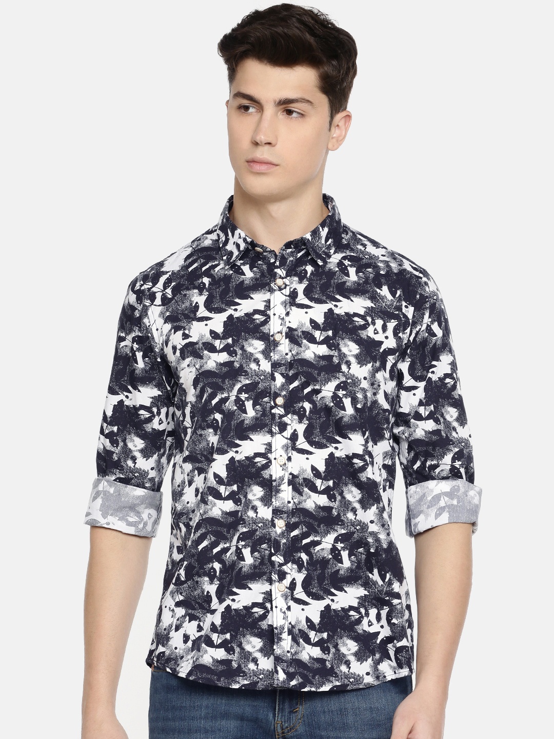 

Pepe Jeans Men Navy Blue & White Regular Fit Printed Casual Shirt