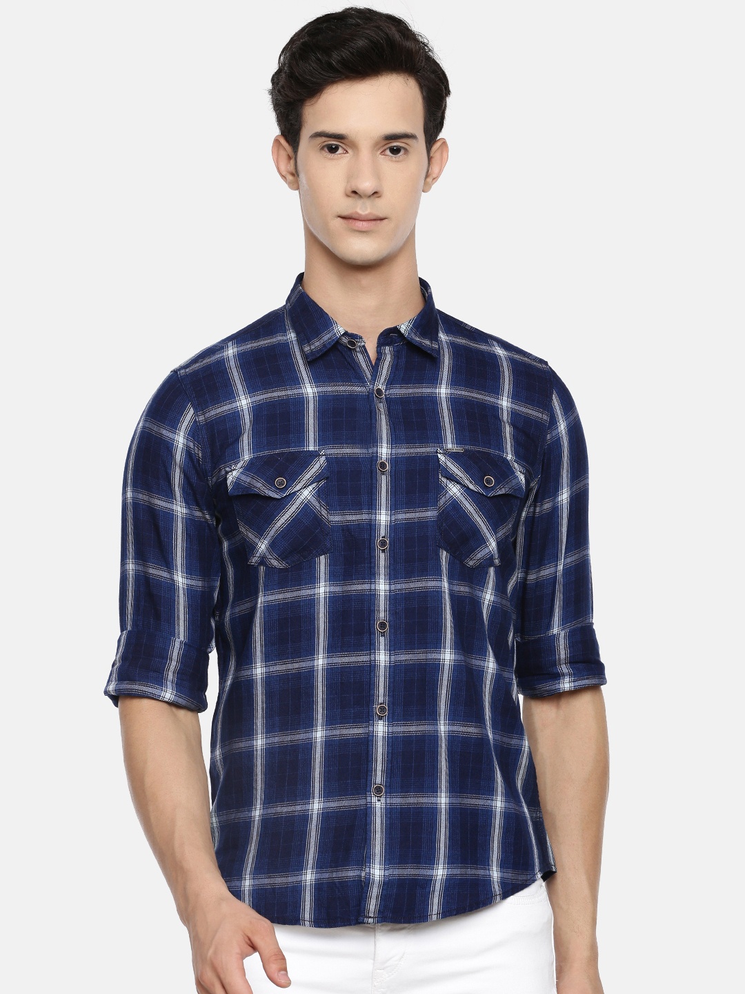 

Pepe Jeans Men Navy Blue & White Regular Fit Checked Casual Shirt