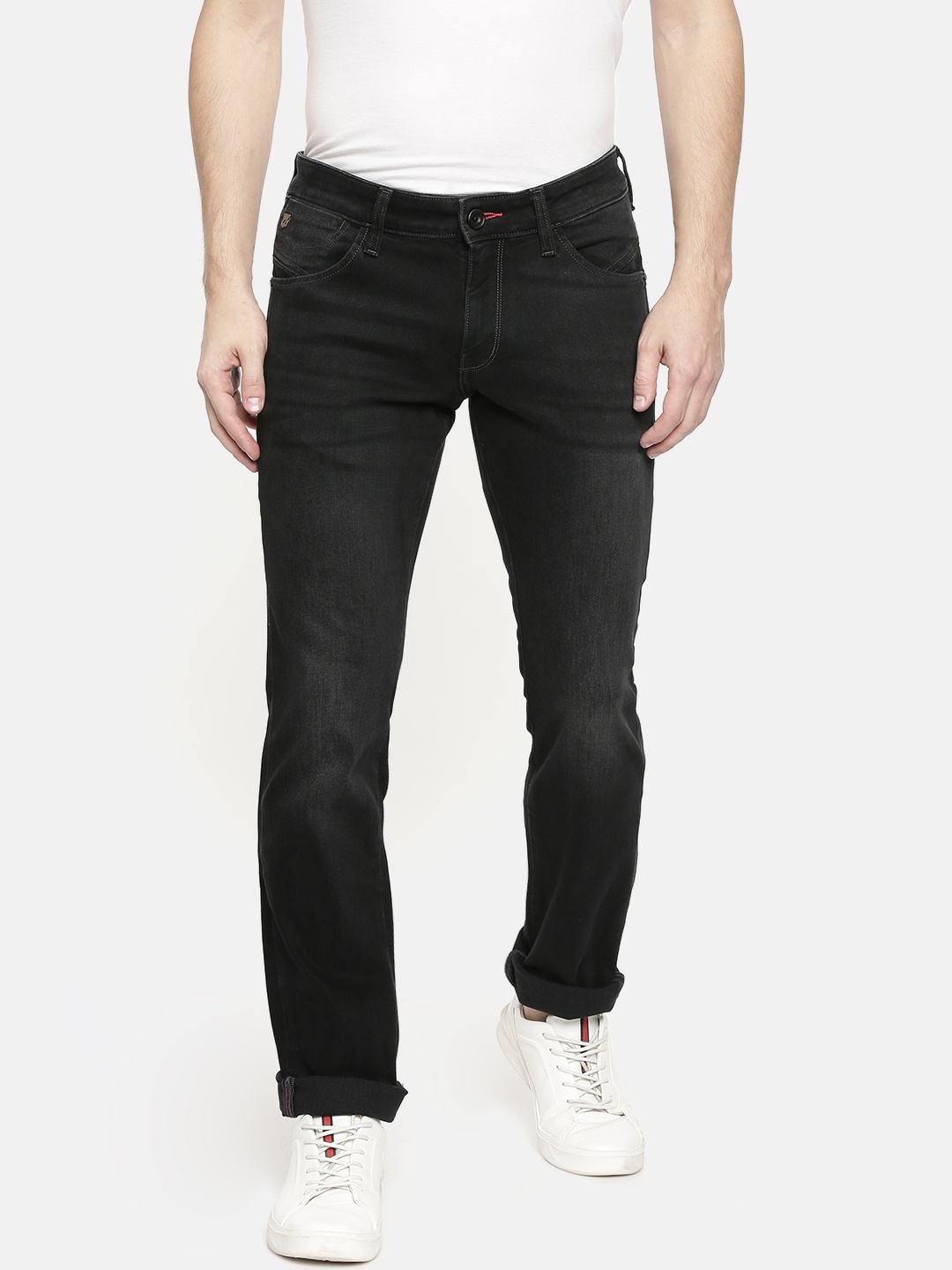 

Wrangler Men Black Skanders Tapered Slim Fit Low-Rise Clean Look Stretchable Jeans