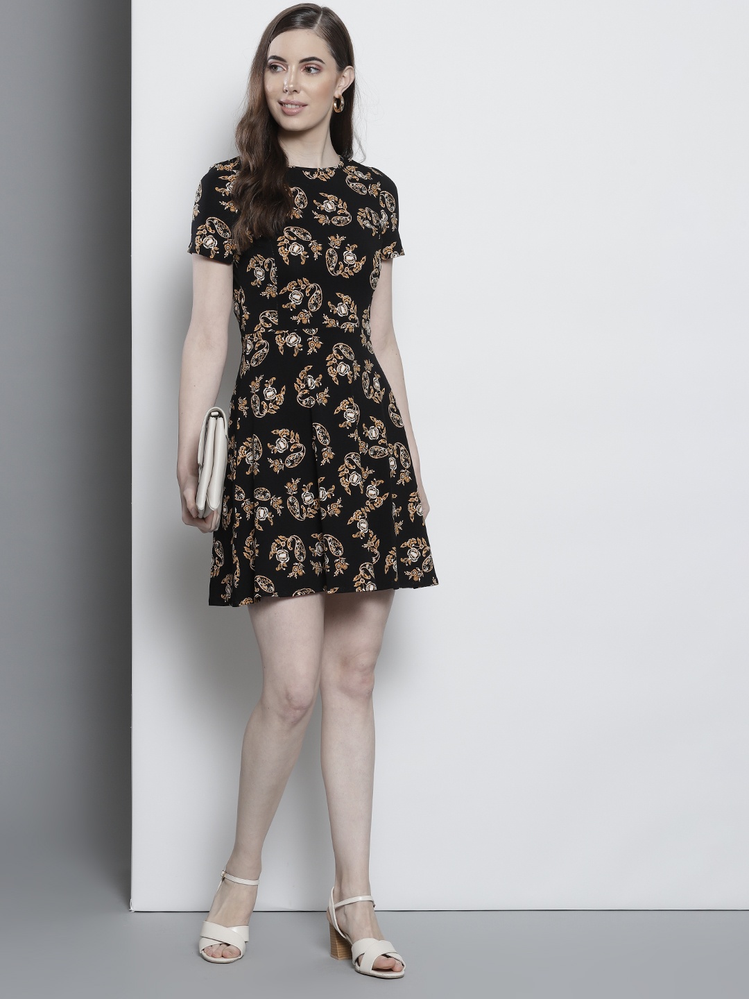 

DOROTHY PERKINS Women Black & Mustard Yellow Printed Fit & Flare Dress
