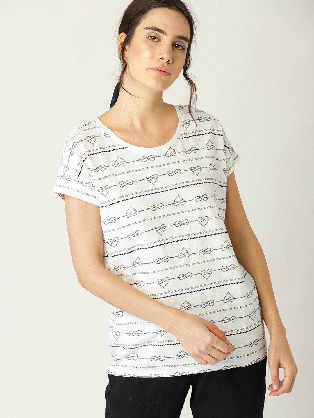 

ESPRIT Women White & Navy Printed Round Neck T-shirt