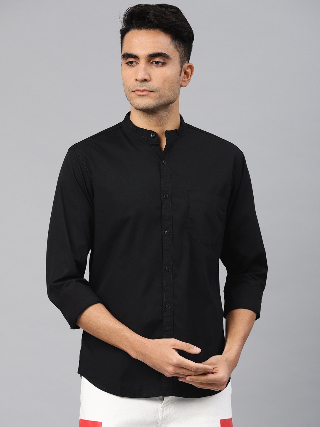 

Genius18 Men Black Classic Slim Fit Solid Casual Shirt