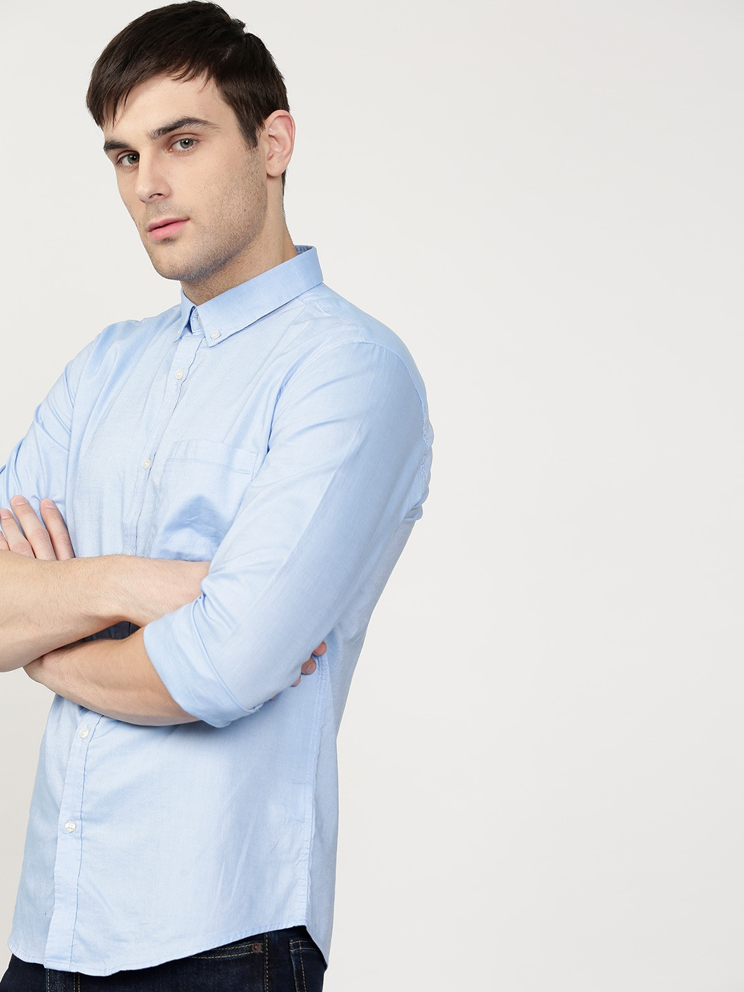 

ether Men Blue Solid Regular Fit Anti Microbial Finish Oxford Shirt