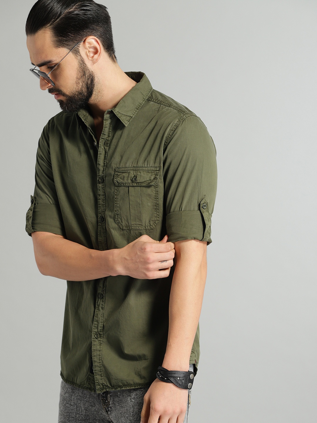 

Roadster Men Olive Green Regular Fit Solid Sustainable Casual Shirt