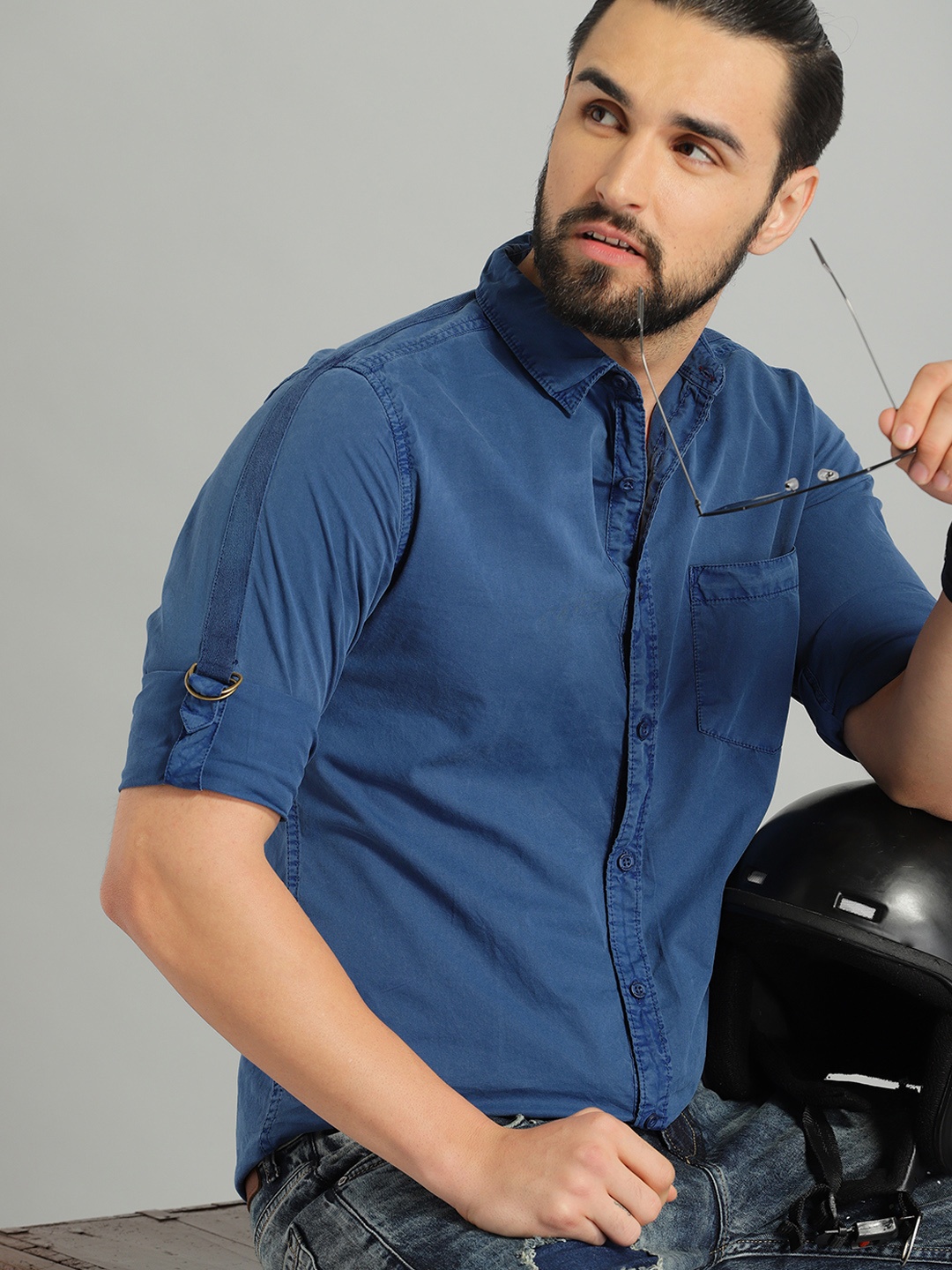 

Roadster Men Navy Blue Regular Fit Solid Sustainable Casual Shirt