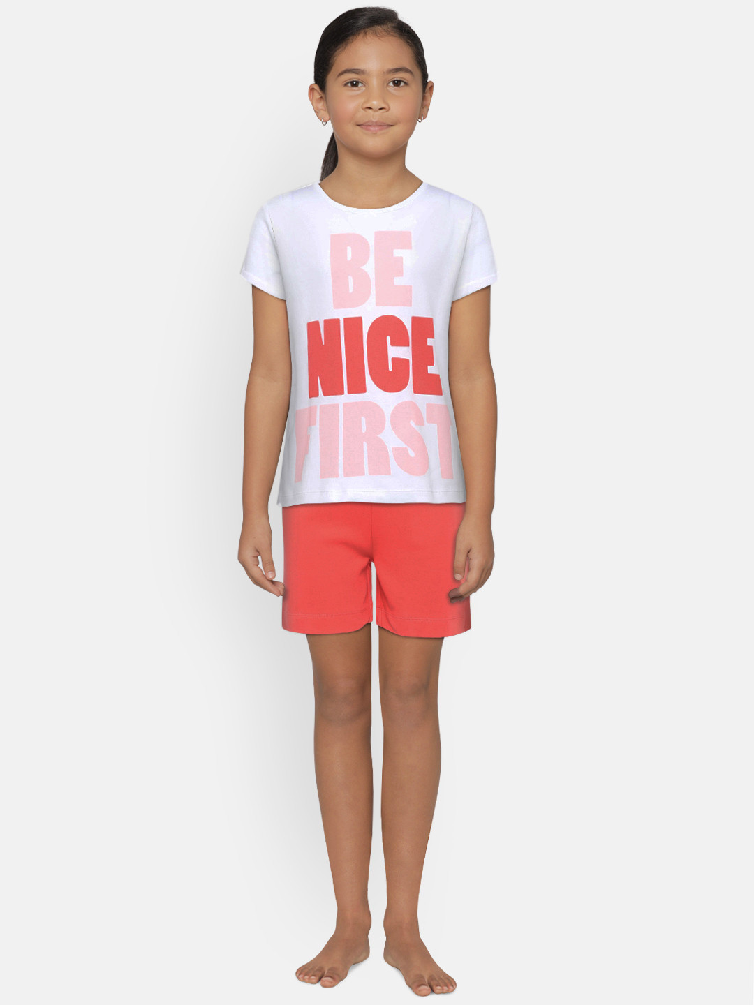 

mackly Girls White & Peach-Coloured Printed Night suit