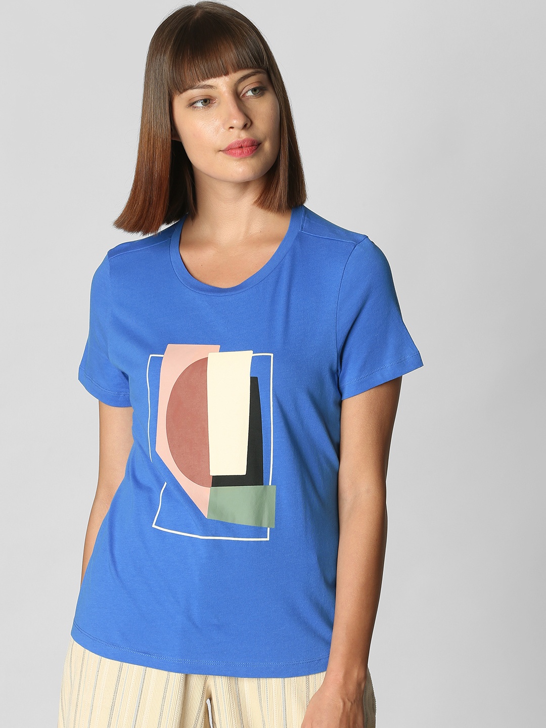 

Vero Moda Women Blue Printed Round Neck Pure Cotton T-shirt