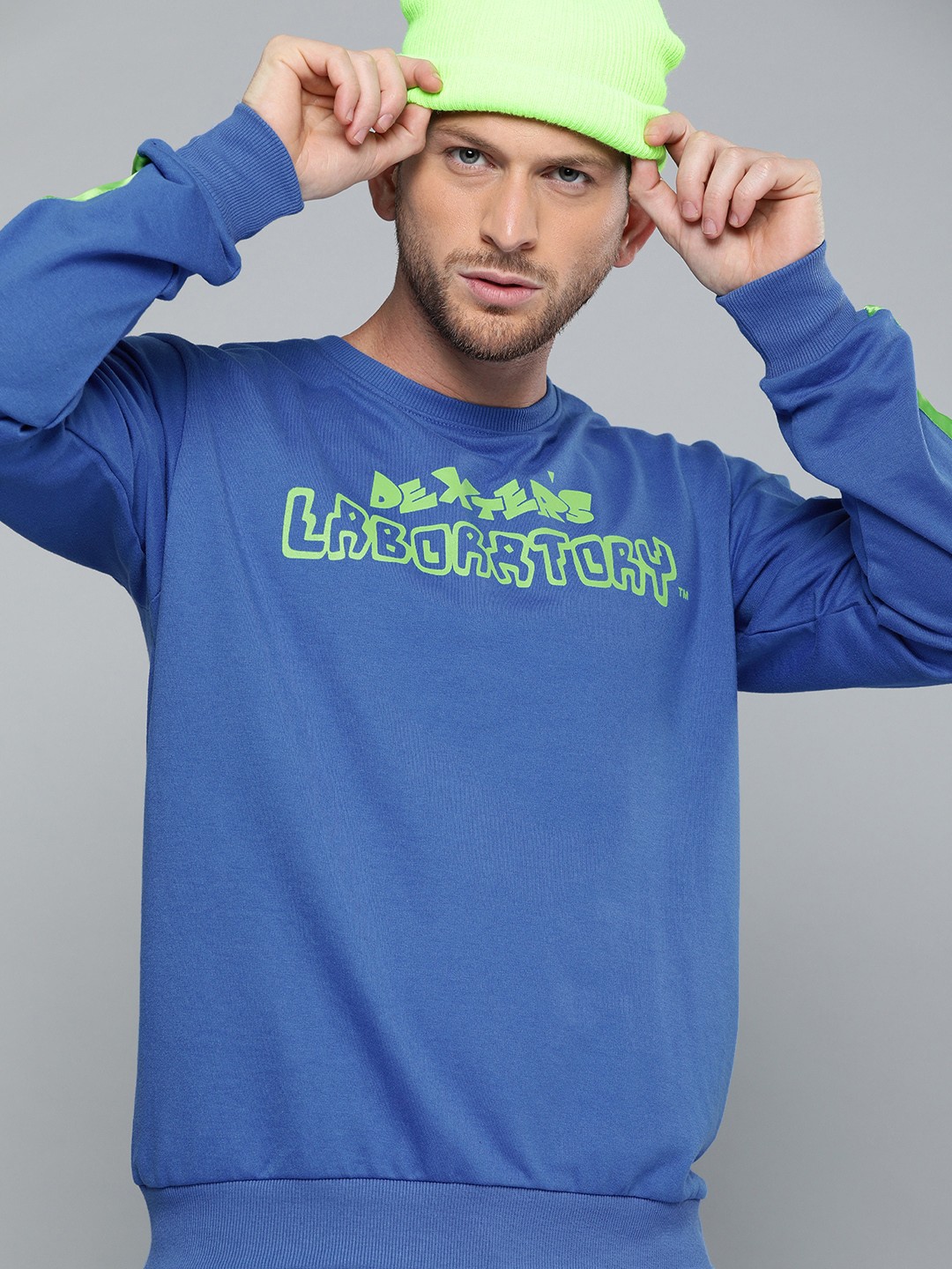 

Dexter by Kook N Keech Men Blue & Green Printed Sweatshirt