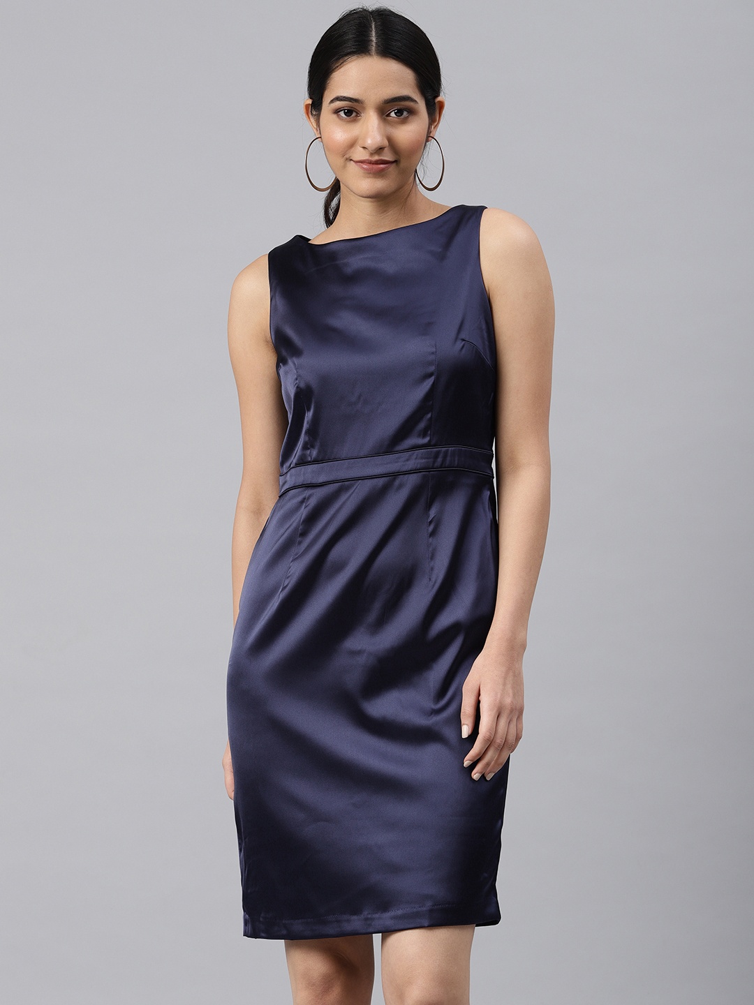 

Van Heusen Woman Navy Blue Solid Sheath Dress