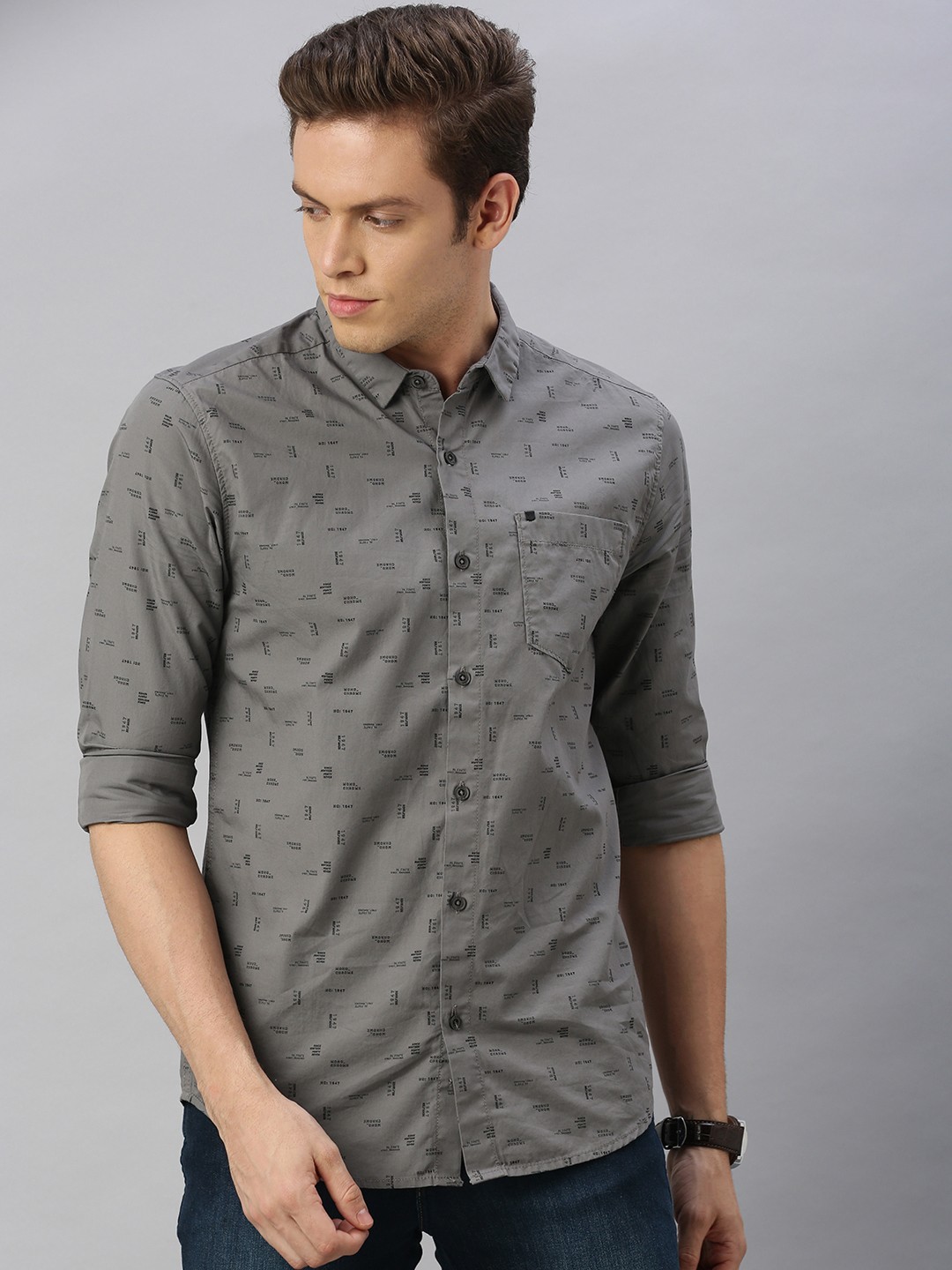 

Wrangler Men Grey Slim Fit Printed Casual Cotton Shirt