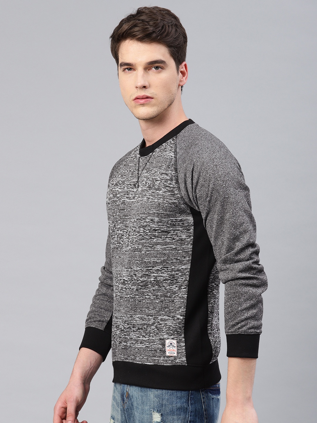

American Crew Men Grey Melange & Black Solid Sweatshirt