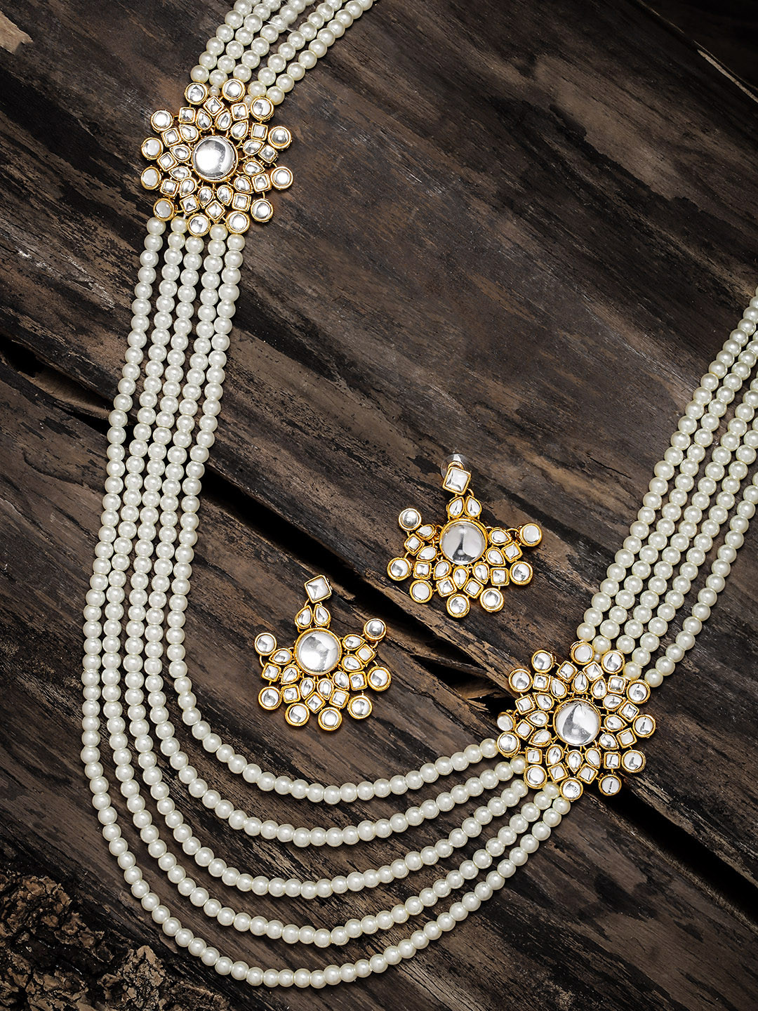 

Zaveri Pearls White Gold-Plated Kundan & Pearls Studded Layered Long Jewellery Set