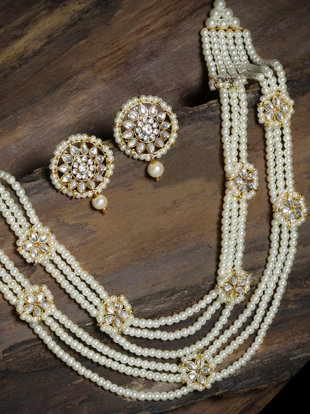 

Zaveri Pearls White Gold-Plated Kundan & Pearls Layered Long Jewellery Set