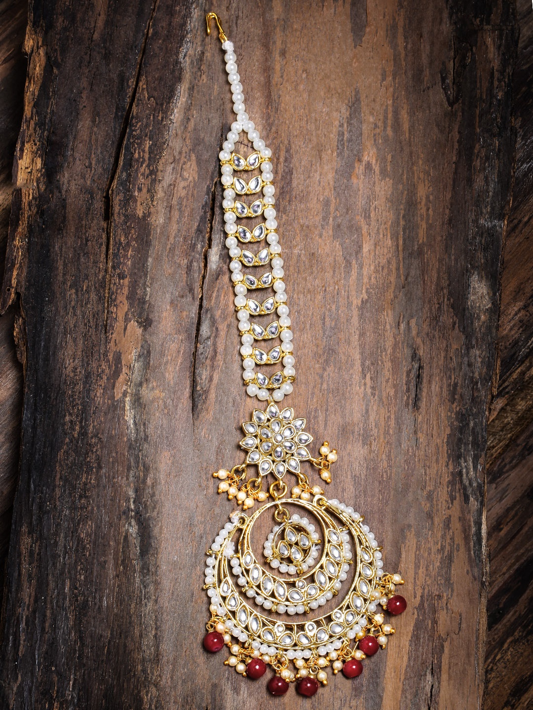 

Zaveri Pearls Gold-Toned Kundan Studded Traditional Maangtikka