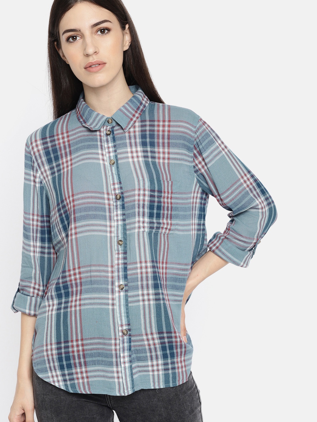 

AMERICAN EAGLE OUTFITTERS Women Blue & Red Checked Casual Shirt