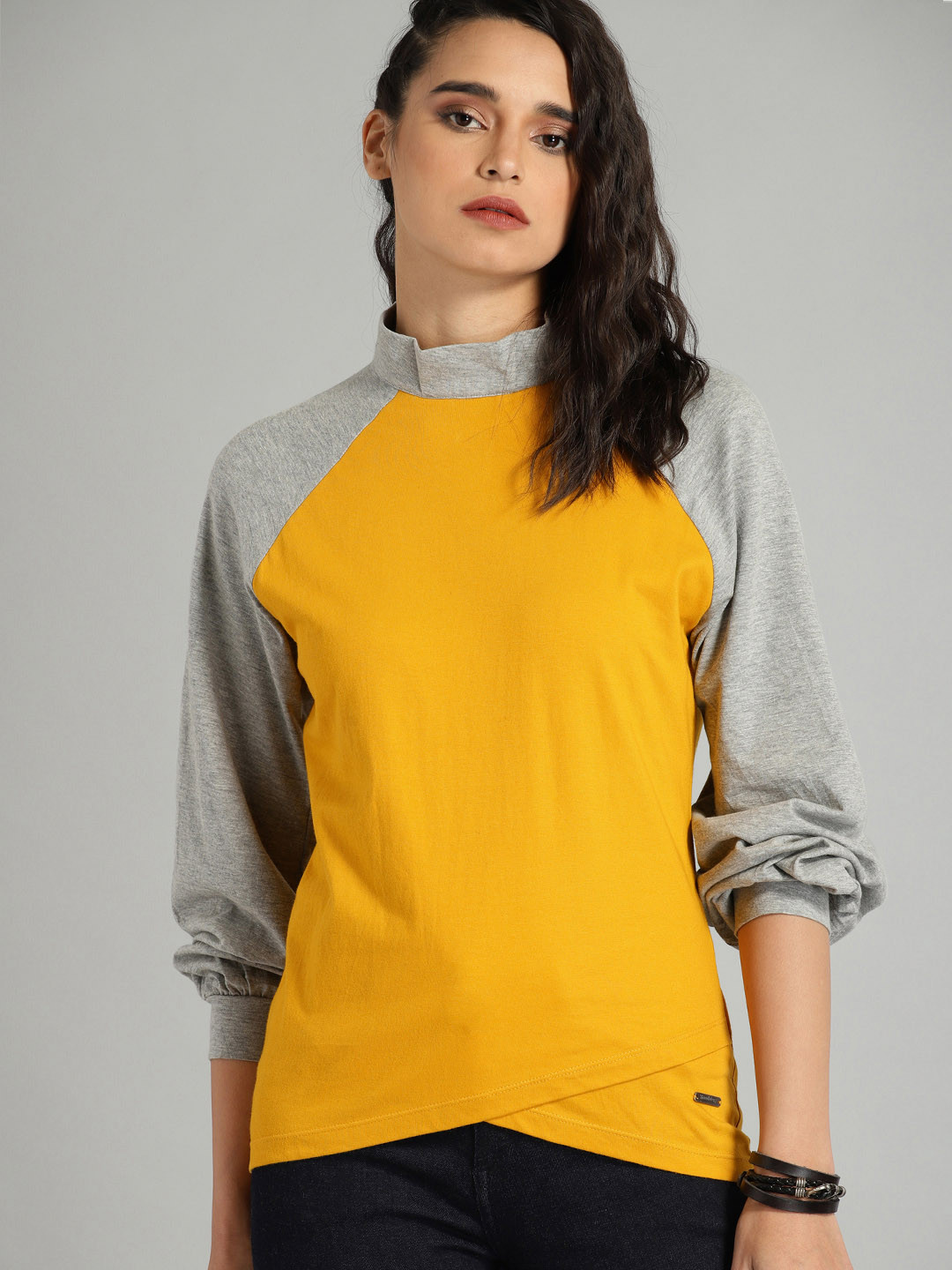 

The Roadster Lifestyle Co Women Yellow Solid Pure Cotton Top