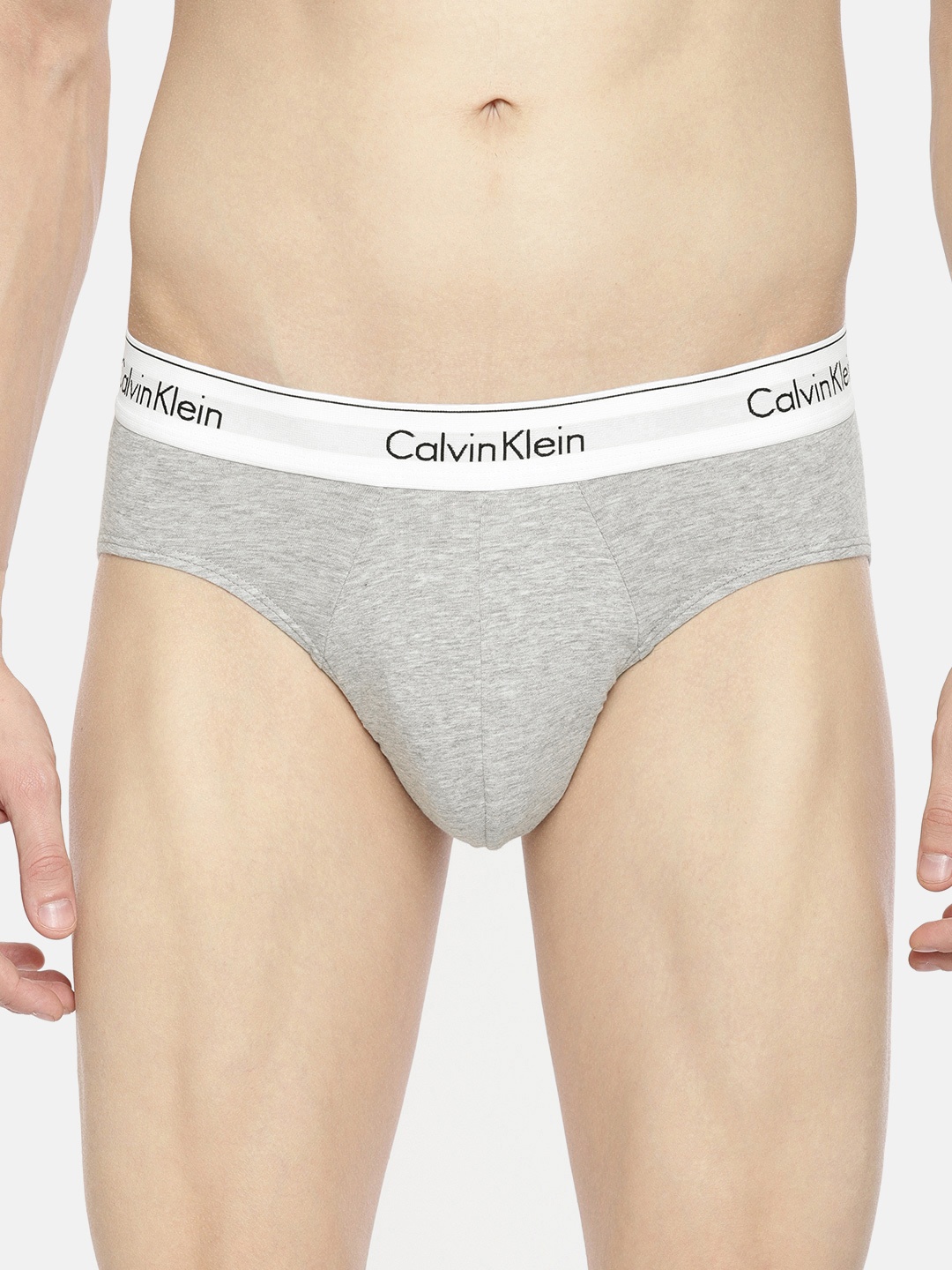 

Calvin Klein Underwear Men Grey Melange Solid Hip Briefs NB1890080