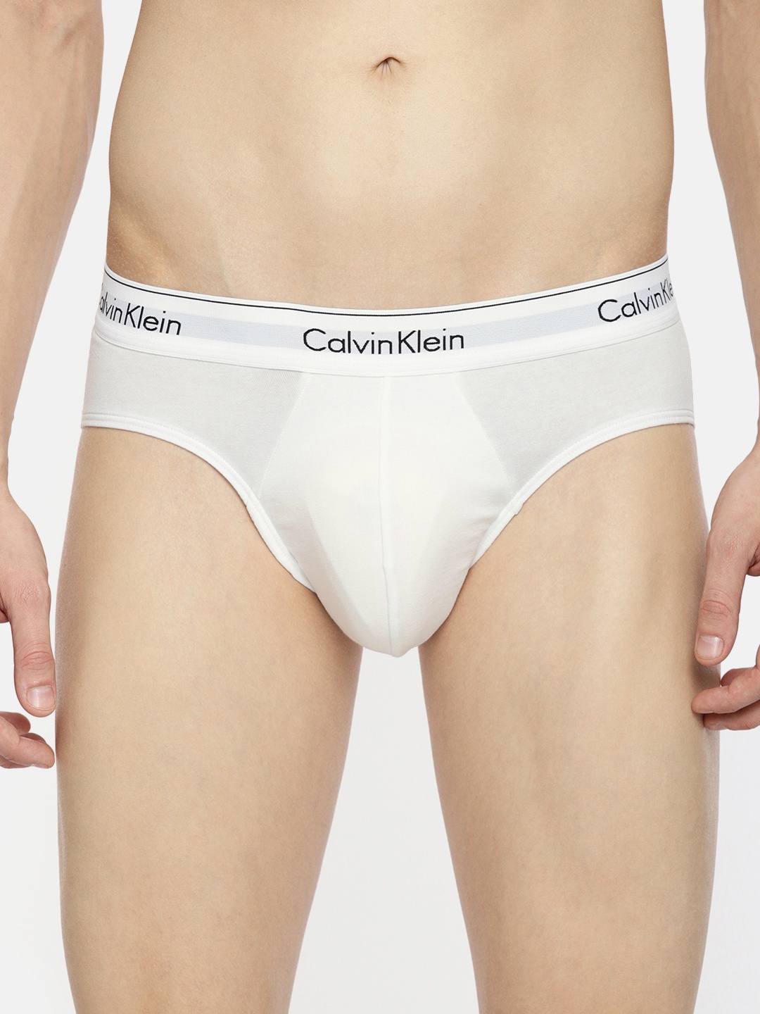

Calvin Klein Underwear Men White Solid Hip Briefs NB1890100