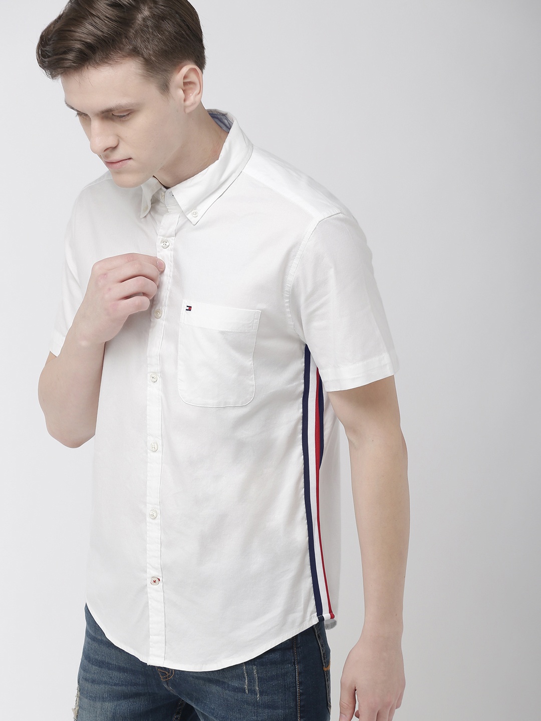 

Tommy Hilfiger Men White Slim Fit Solid Casual Shirt