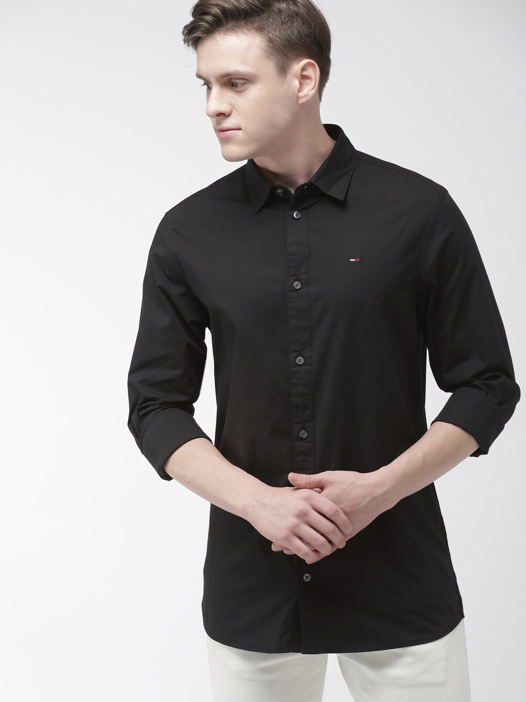 

Tommy Hilfiger Men Black Slim Fit Solid Casual Shirt