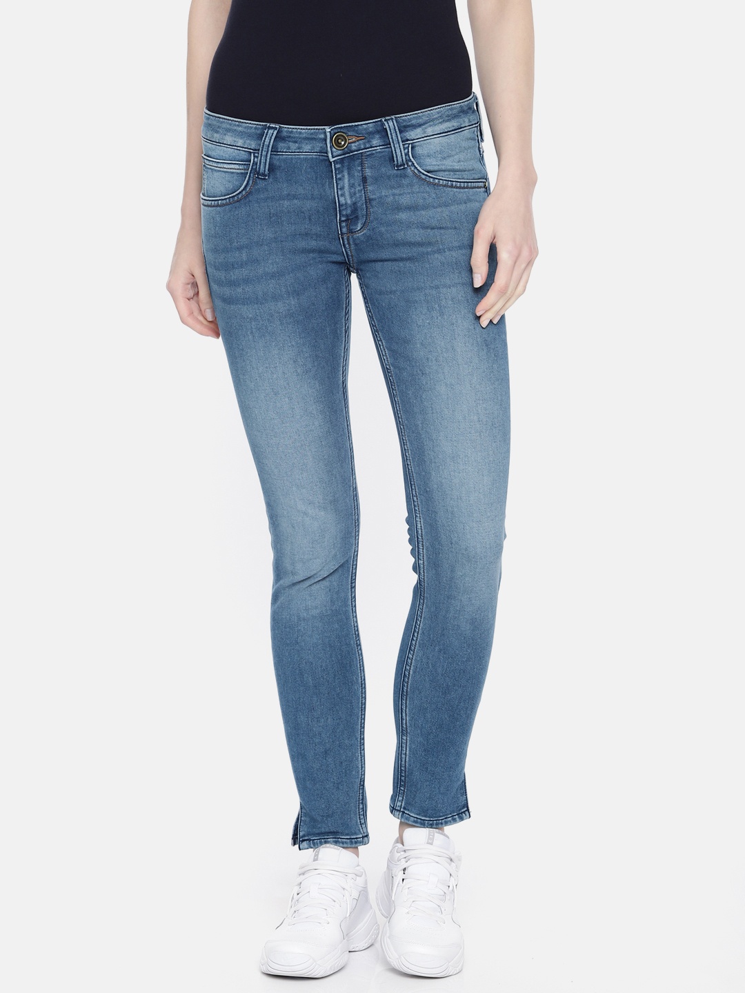 

Wrangler Women Blue Amazon Skinny Fit Low-Rise Clean Look Stretchable Jeans
