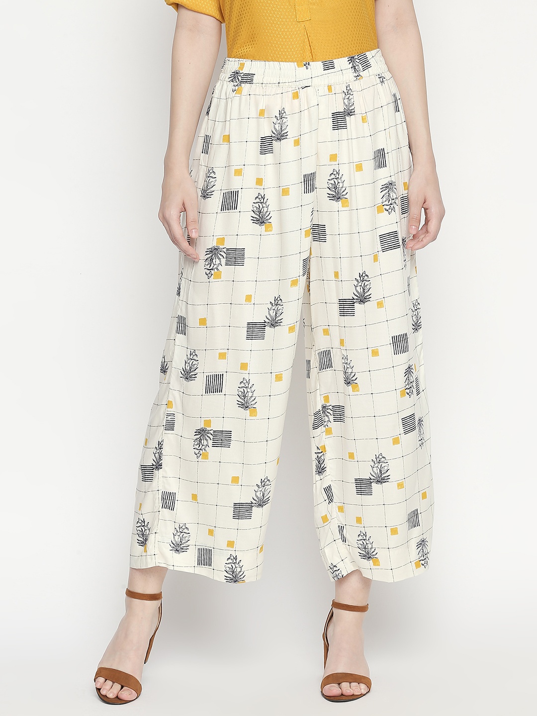 

RANGMANCH BY PANTALOONS Women Off-White Printed Straight Palazzos