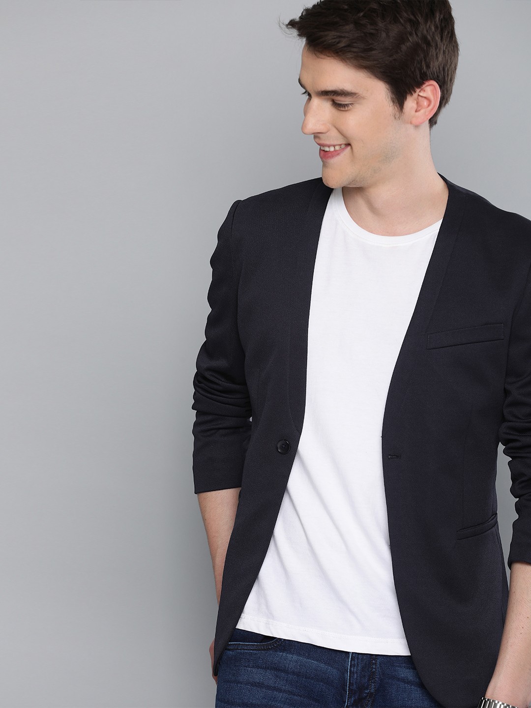 

Mast & Harbour Men Navy Blue Self Design Regular Fit Single-Breasted Casual Blazer
