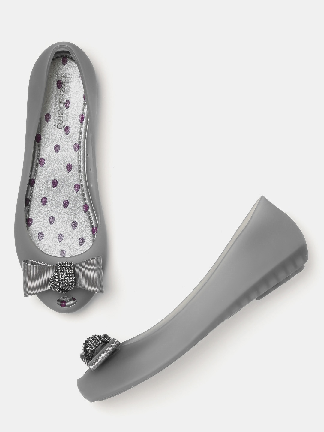 

DressBerry Women Grey Solid Ballerinas