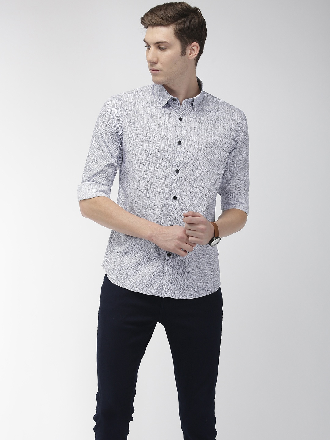 

Flying Machine Men White & Navy Blue Slim Fit Printed Casual Shirt