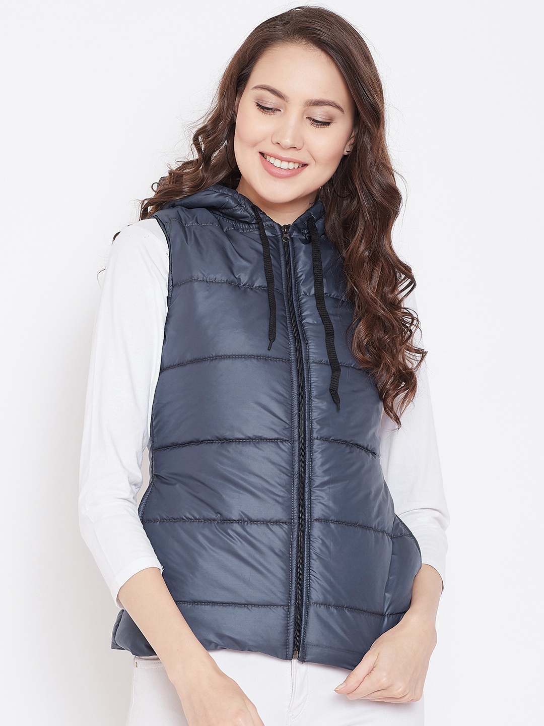 

Belle Fille Women Navy Blue Solid Sleeveless Insulator Puffer Jacket