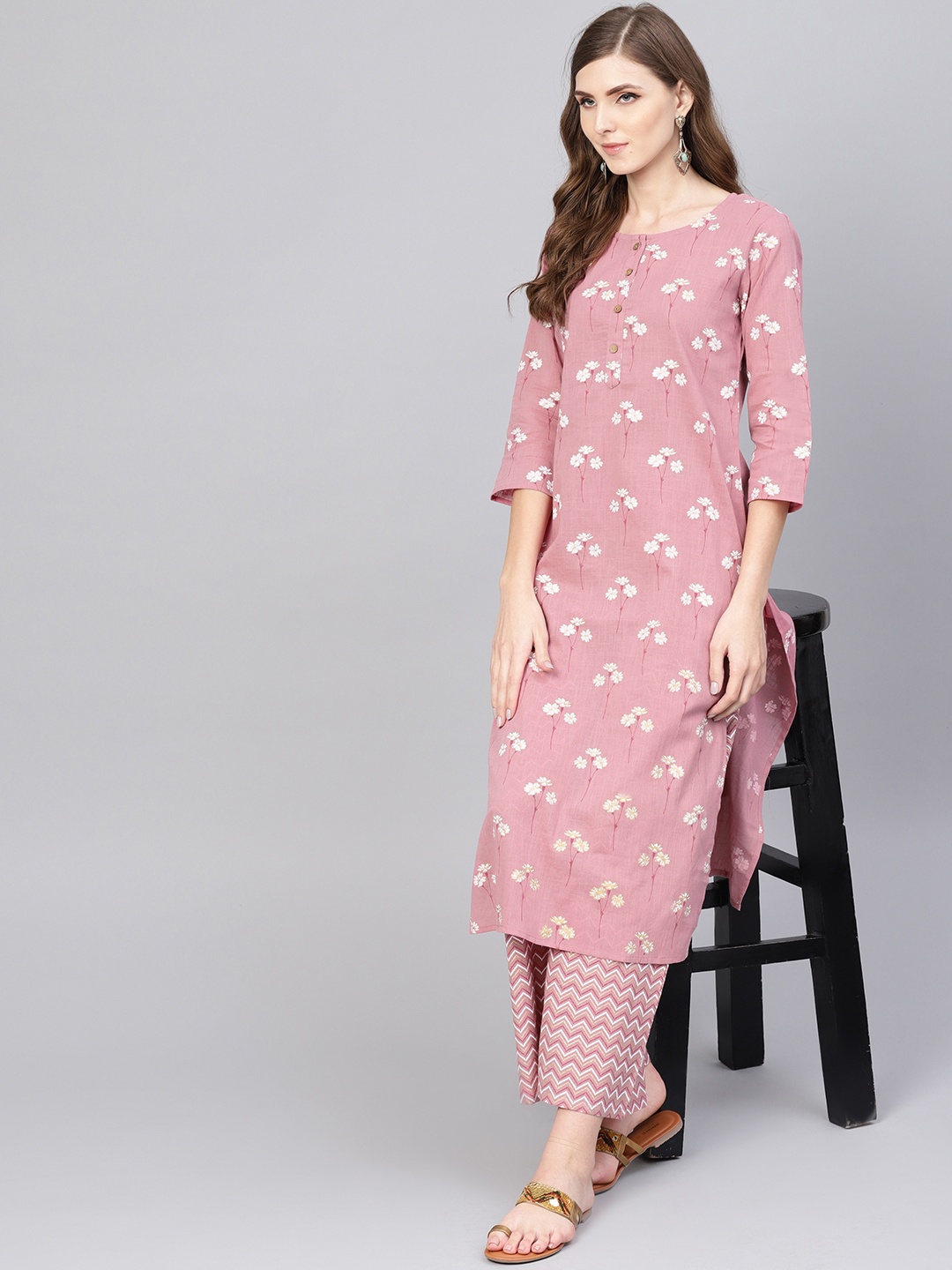 

Yuris Women Dusty Pink & White Printed Kurta with Palazzos