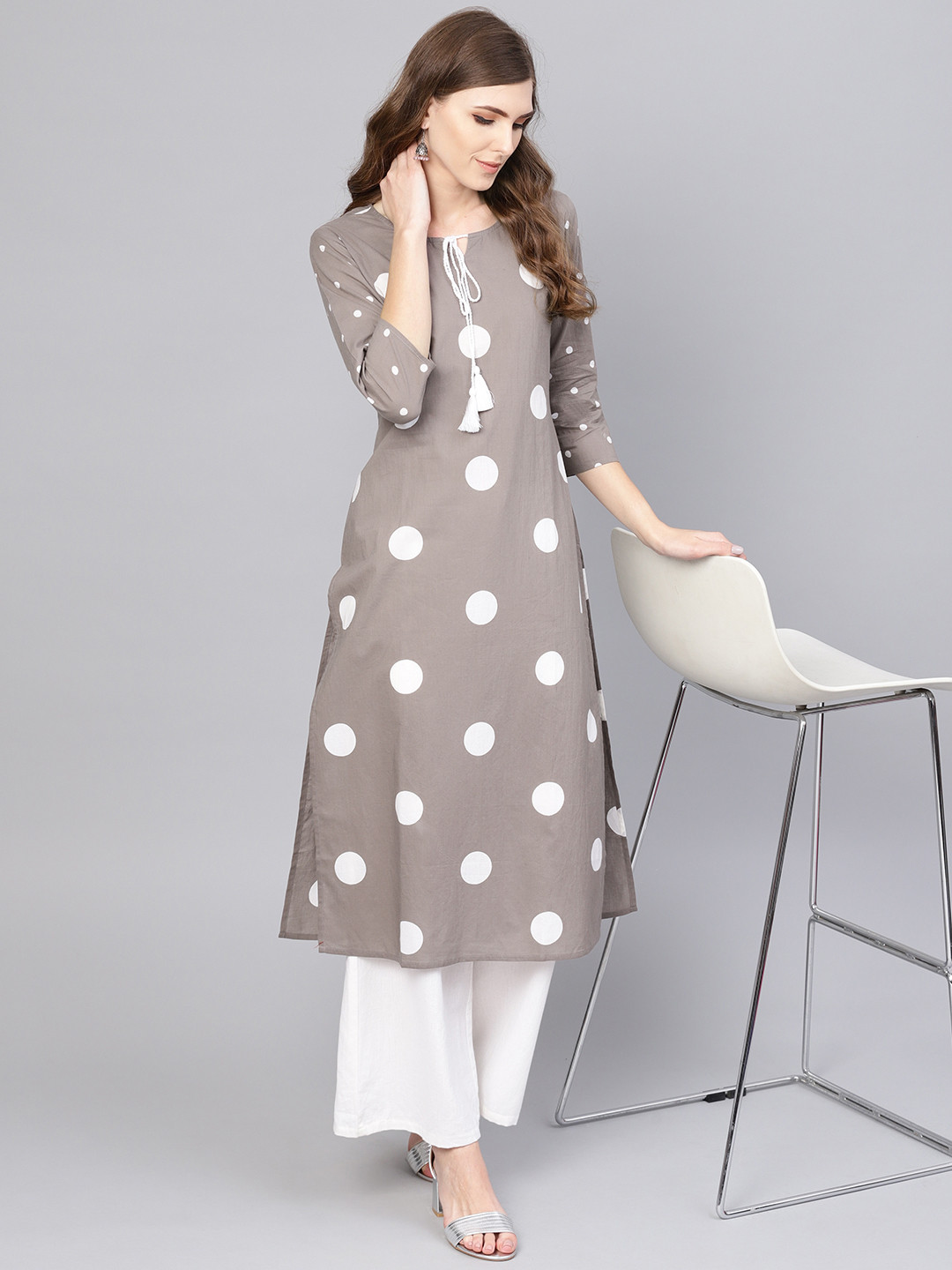 

Yuris Women Grey & White Polka Dot Print Straight Kurta