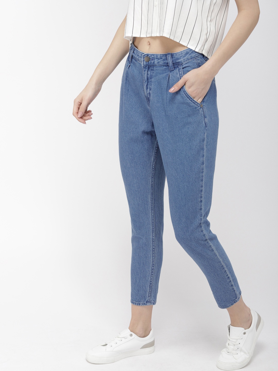 

Mast & Harbour Women Blue Mid-Rise Clean Look Cropped Jeans