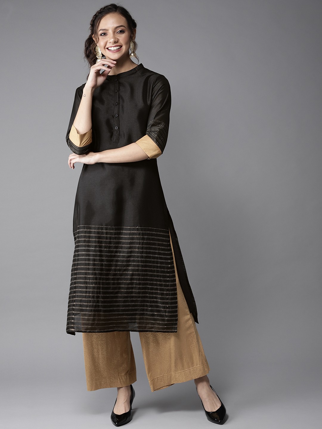 

HERE&NOW Women Black Solid Straight Kurta