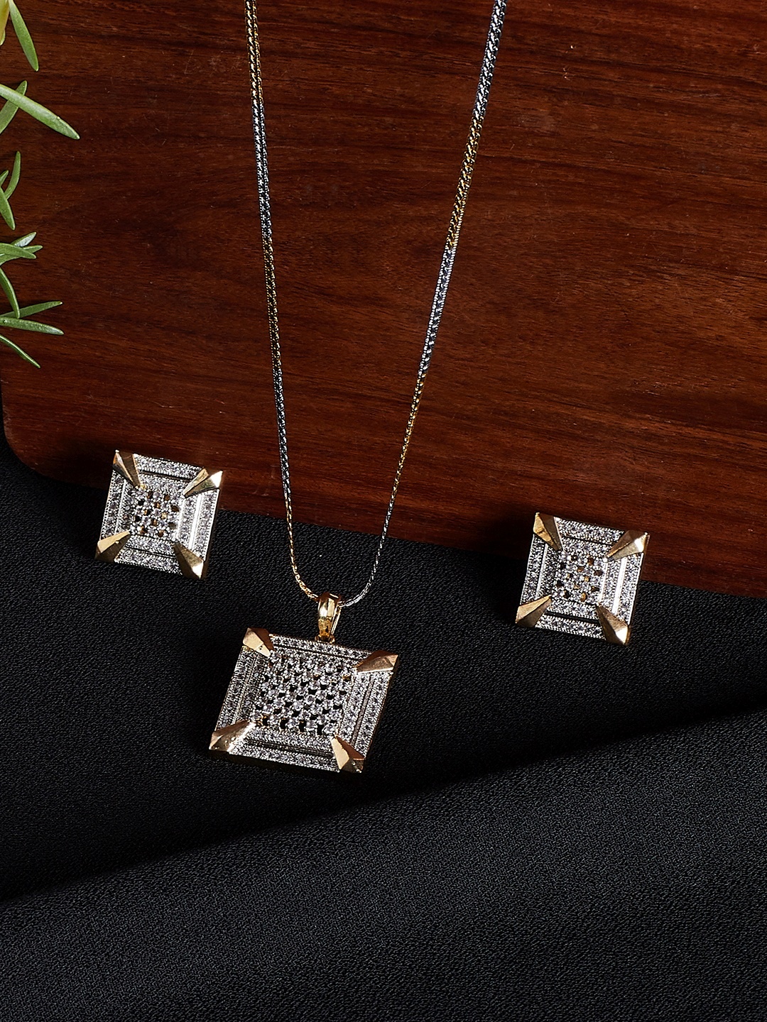 

PANASH White Gold-Plated Stone-Studded Jewellery Set