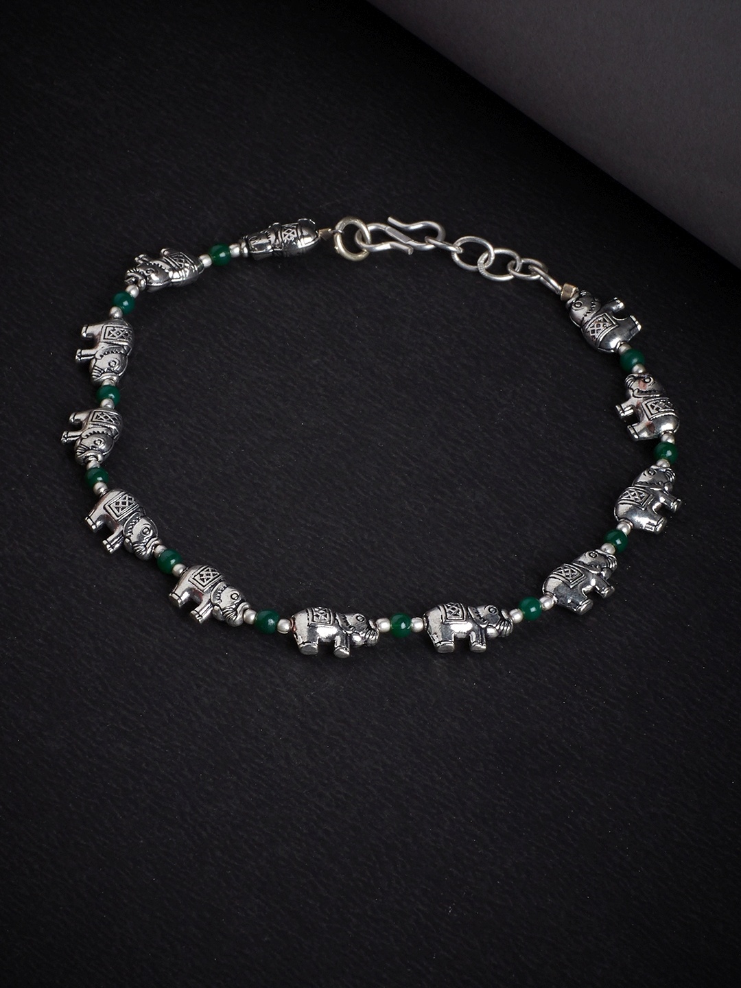 

PANASH Oxidised Silver Green Elephant-Shaped Anklet