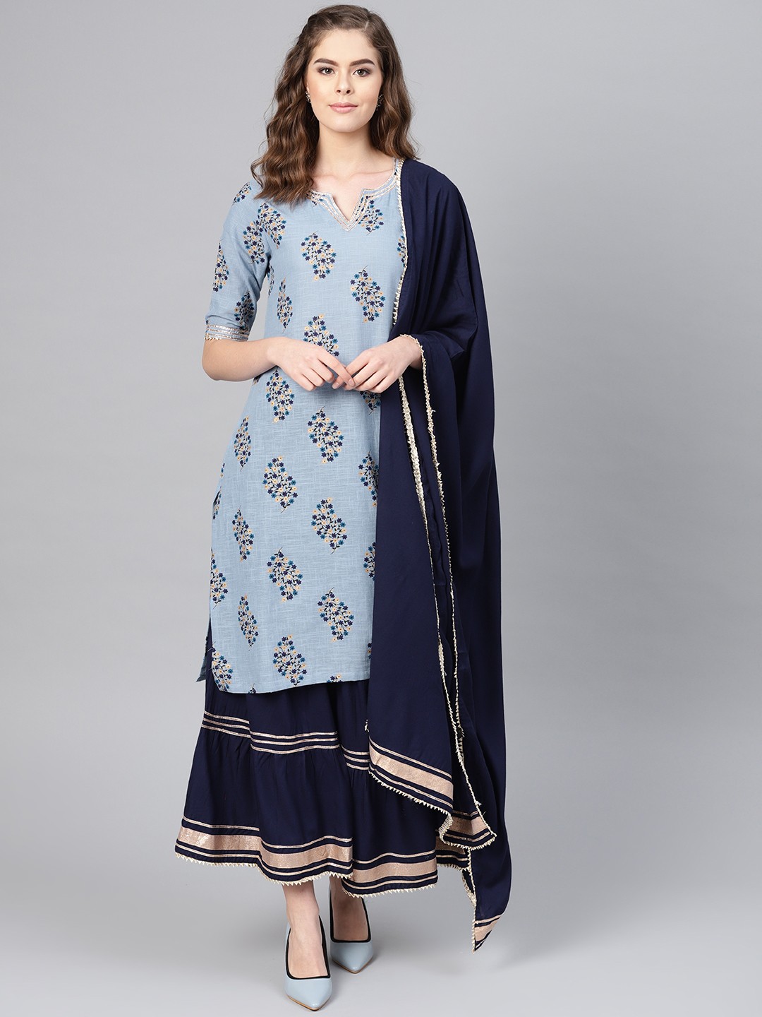 

Ishin Women Blue Foil Print Kurta with Palazzos & Dupatta