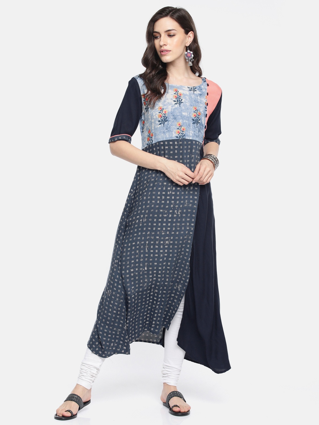 

Span Women Navy Blue & Peach-Coloured Printed AsymmetricA-Line Kurta