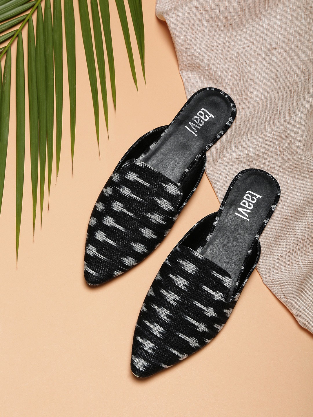 

Taavi Women Black Ikat Printed Mules